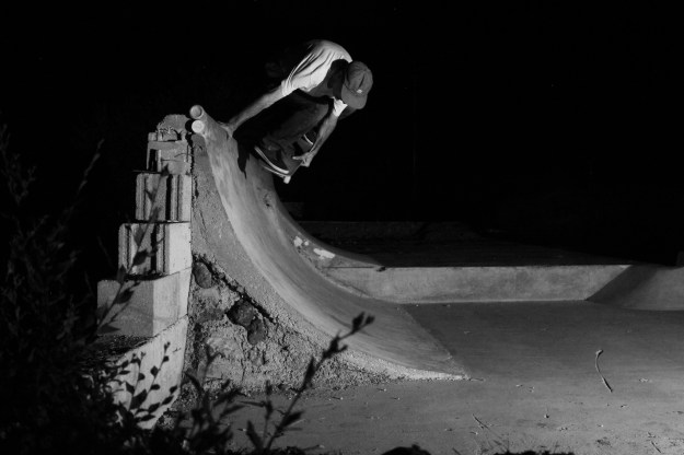 dave quail handplant 2.jpg