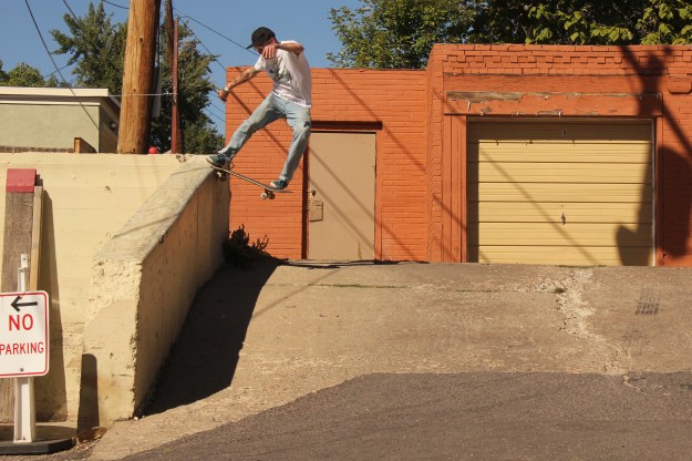 jake parkburger tailslide 2.jpg