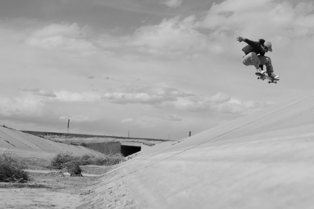 Joe 470 Ditch Grab.jpg